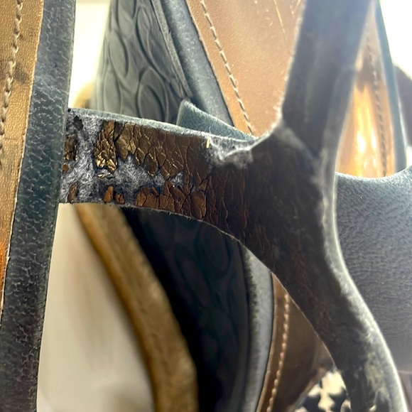 Coach branded wedge shoes!!! - Picture 4 of 9